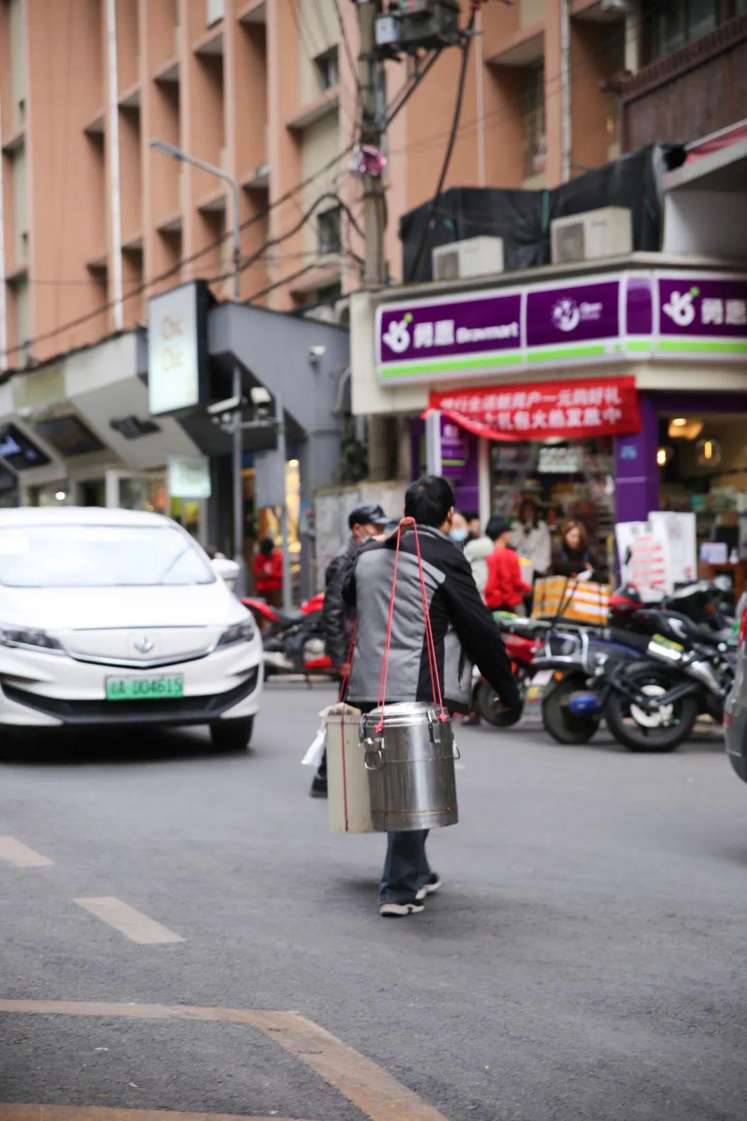 孙悟空最新游戏，小巷探秘与奇幻世界之旅！